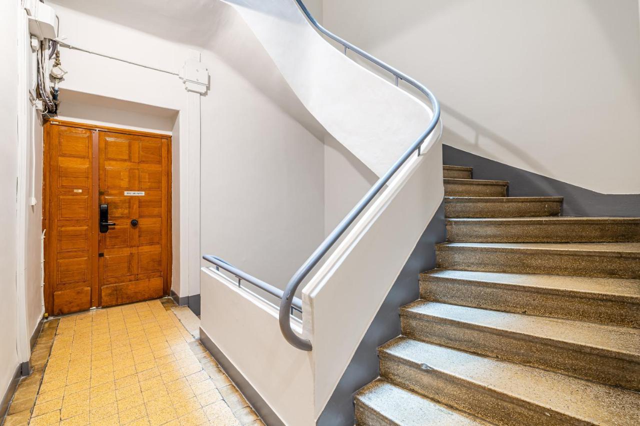 Studio Travel 24M2, 120M Vieux-Port ,Clim , Wifi ,Acces Autonome Avec Code Marseille Bagian luar foto
